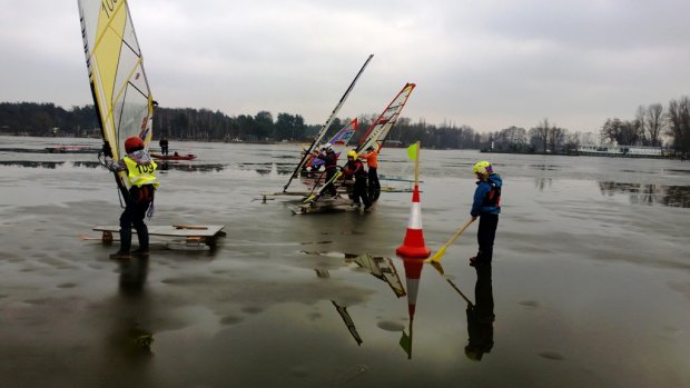 Mistrzostwa Warszawy - Windsurfing Lodowy