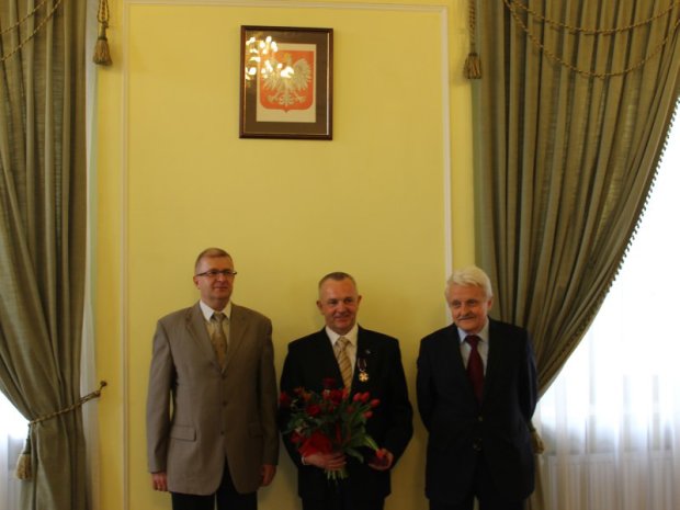 Od lewej: Burmistrz Targówka Sławomir Antoniak, Prezes Roman Soroczyński, Wiceburmistrz Targówka Wacław Kowalski 