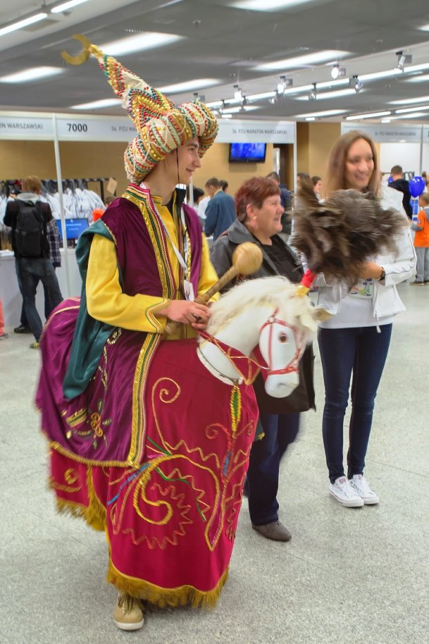 Lajkonik przed 36 PZU Maratonem Warszaskim