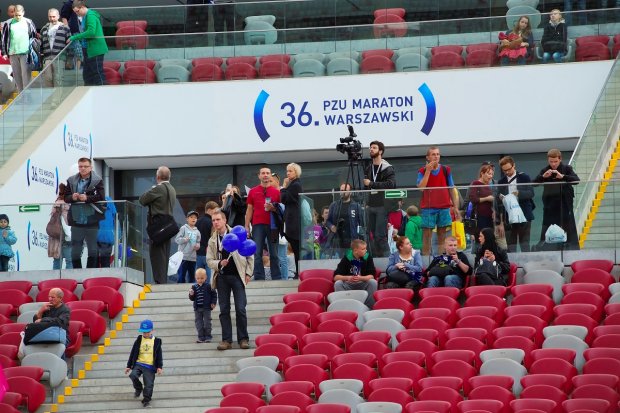 PZU nad trybunami na Stadionie Narodowym