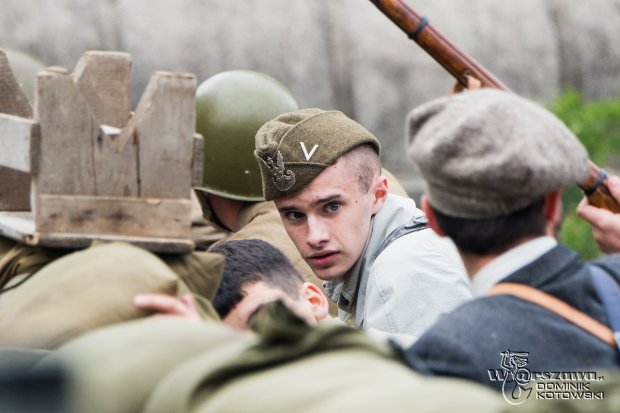 rekonstrukcja wydarzeń powstania warszawskiego