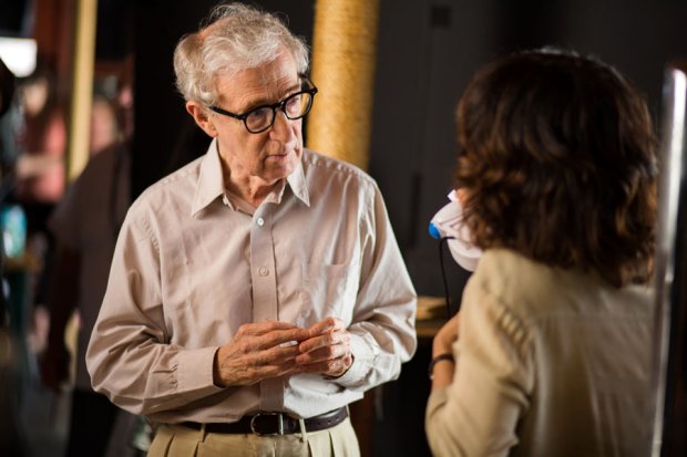 Woody Allen w trakcie zdjęć do filmiu Nieracjonalny Mężczyzna