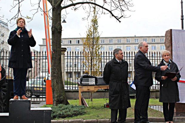 wiceprzewodnicząca Rady Warszawy Ewa Masny-Askanas i wiceprezydent Włodzimierz Paszyński