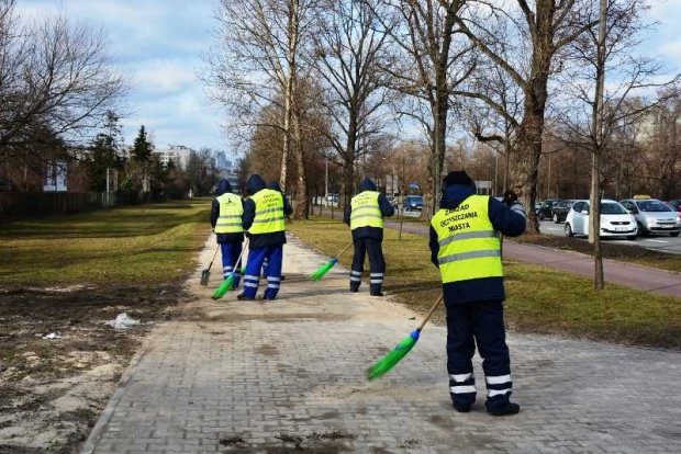 Oczyszczanie  obejmuje 1,7 mln m2 chodników