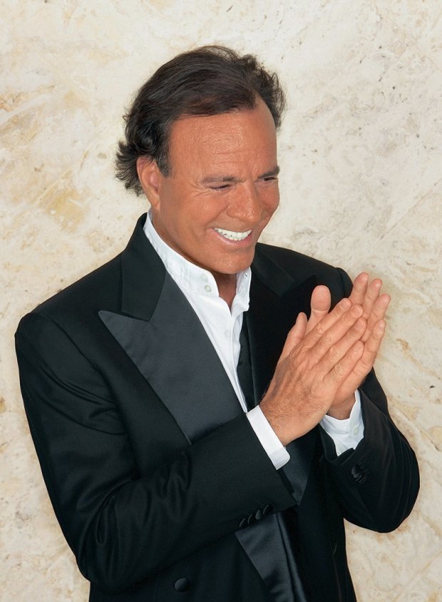 Julio Iglesias zaprasza