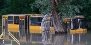 Ikarus 5716 w kąpieli
