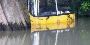Ikarus 5716 w kąpieli fot. K. Czerbniak