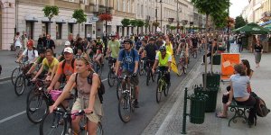 Masa krytyczna na Trakcie Królewskim w 2006 r.