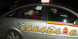 Nocna kontrola taksówek w Warszawie