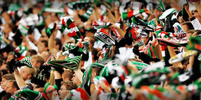 Kibice Legii na stadionie