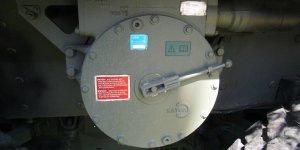 Rosomak w Komisariacie Rzecznym z okazji Dnia Dziecka