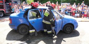 Pokaz ratownictwa drogowego w Komisariacie Rzecznym Policji