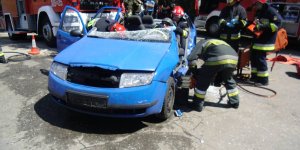 Pokaz ratownictwa drogowego w Komisariacie Rzecznym Policji
