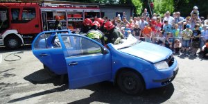 Pokaz ratownictwa drogowego w Komisariacie Rzecznym Policji