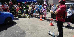 Pokaz ratownictwa drogowego w Komisariacie Rzecznym Policji