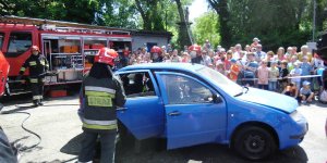 Pokaz ratownictwa drogowego w Komisariacie Rzecznym Policji