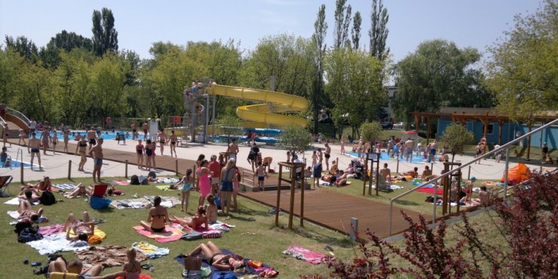 Szczęśliwicki otwarty basen