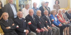 Powstańcy z Krybara - uroczystość wręczenia Medalu za zasługi dla UW