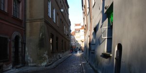 Wąski Dunaj uliczka na warszawskiej Starówce