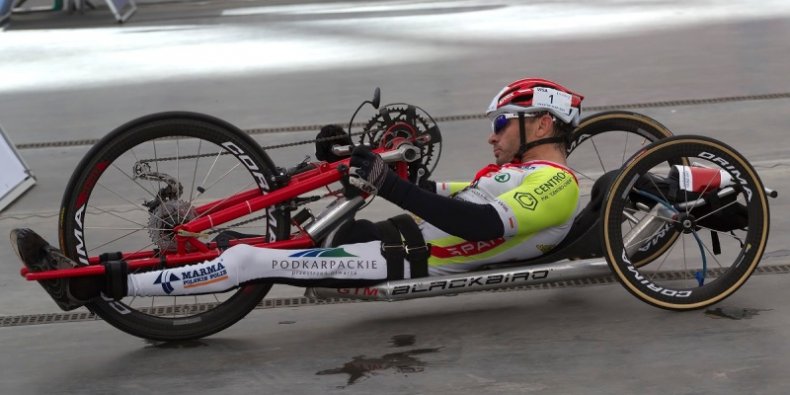 Rafał Wilk - zwycięzca 36. PZU Maratonu Warszawskiego - Maraton Hanbike