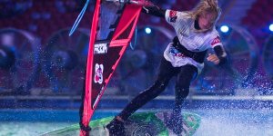 Drugi dzień Halowego Pucharu Świata w Windsurfingu na Stadionie Narodowym w Warszawie na Stadionie Narodowym w Warszawie