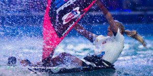 Drugi dzień Halowego Pucharu Świata w Windsurfingu na Stadionie Narodowym w Warszawie na Stadionie Narodowym w Warszawie