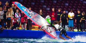 Drugi dzień Halowego Pucharu Świata w Windsurfingu na Stadionie Narodowym w Warszawie na Stadionie Narodowym w Warszawie
