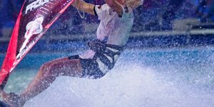 Drugi dzień Halowego Pucharu Świata w Windsurfingu na Stadionie Narodowym w Warszawie na Stadionie Narodowym w Warszawie