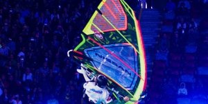 Drugi dzień Halowego Pucharu Świata w Windsurfingu na Stadionie Narodowym w Warszawie na Stadionie Narodowym w Warszawie