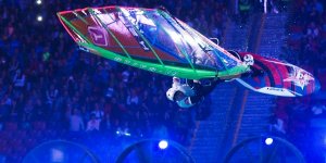 Drugi dzień Halowego Pucharu Świata w Windsurfingu na Stadionie Narodowym w Warszawie na Stadionie Narodowym w Warszawie