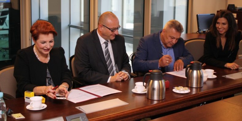 Podpisanie porozumienia z AK Warszawskim