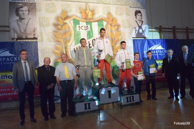 Emil Gwiazda na podium w Dębicy