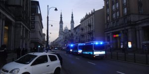 Ochrona Tęczy - odwody policyjne na ul Marszałkowskiej