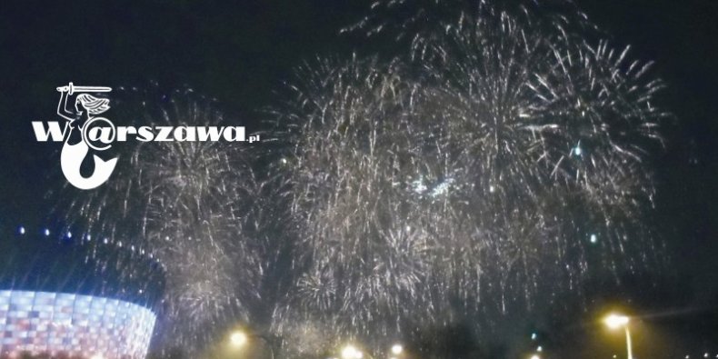 Warszawa sylwestrowa (fajerwerki na błoniach pod Stadionem Narodowym