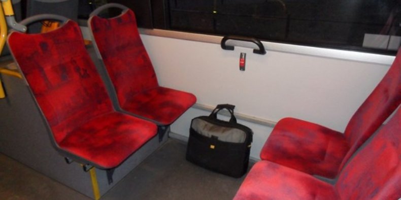 Komputer pozostawiony w autobusie