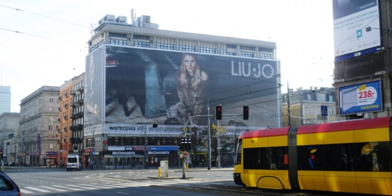 Reklamy giganty - skrzyżowanie Al. Solidarności i Al. Jana Pawła II