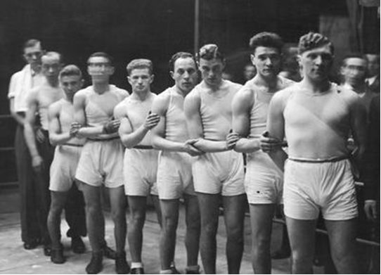 Drużyna Makkabi Warszawa Drużyna Makkabi Warszawa przed zawodami w 1934