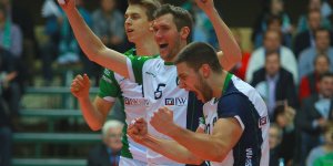Radość inżynierów po udanym bloku