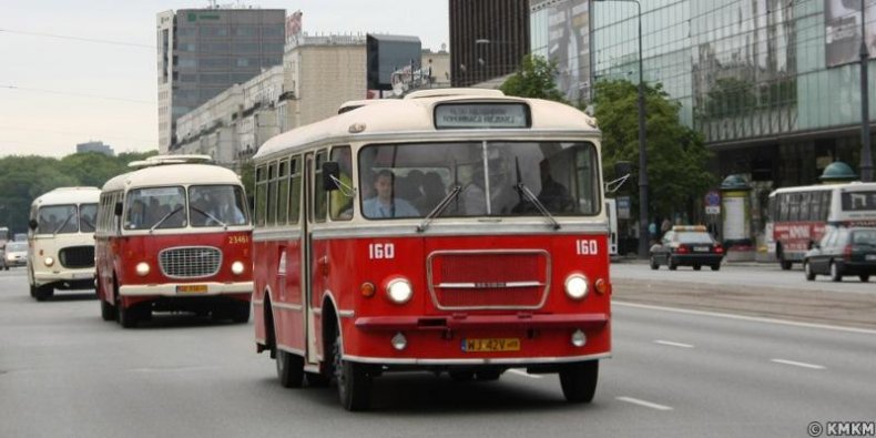 KMKM - parada zabytkowych autobusów
