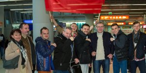Powitanie Mistrza na lotnisku Chopina
