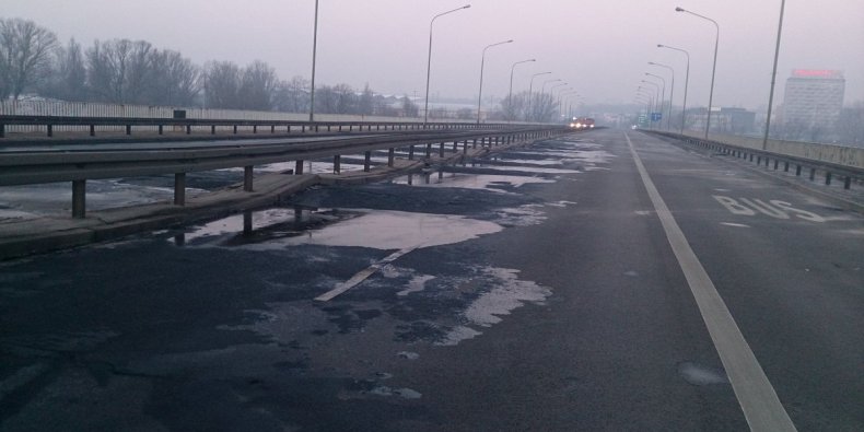 Most Łazienkowski - dzień po spaleniu