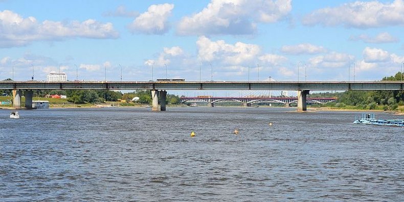Most Łazienkowski w Warszawie - widok w kierunku północnym