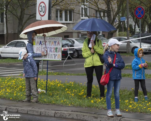 Maraton - kibice Roberta Kowalskiego