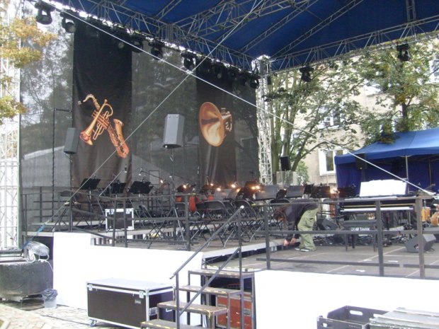 Scena na ul. Francuskiej - 2010 r.