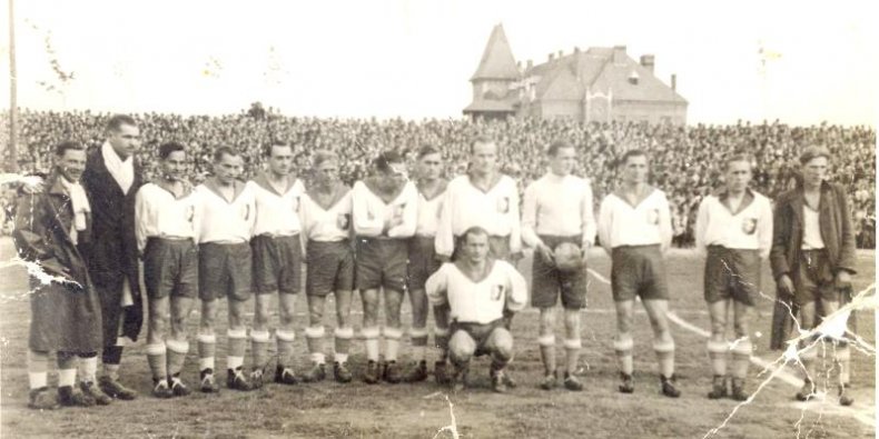 Piłkarska reprezentacja Warszawy, 1945 r.