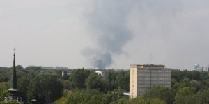 Dym pożaru na ul. Mszczonowskiej w Warszawie