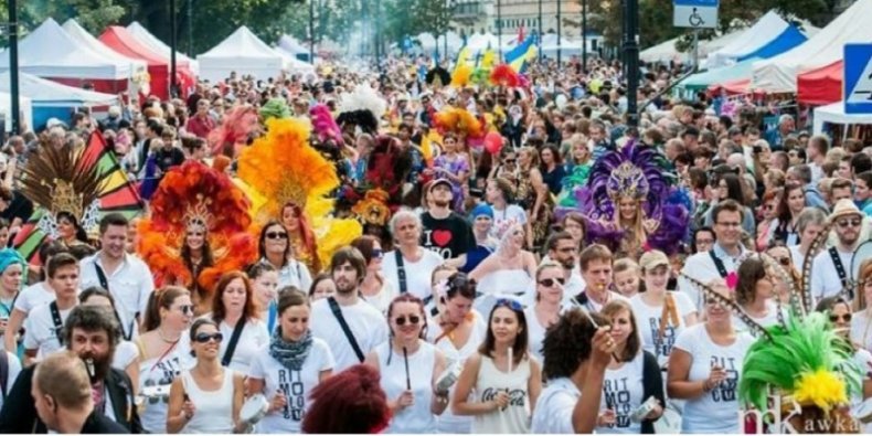 Parada - Wielokulturowe Warszawskie Street Party