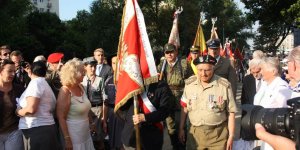 Uroczystości 5 sierpnia na Woli. Poczty Sztandarowe.