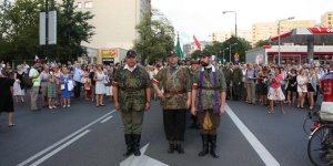 Marsz pamięci - rekonstruktorzy