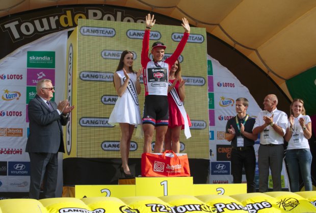 podium 6